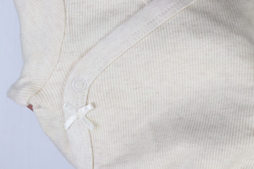 بادی آستین بلند برند H&M طرح کبریتی شیری - Image 4