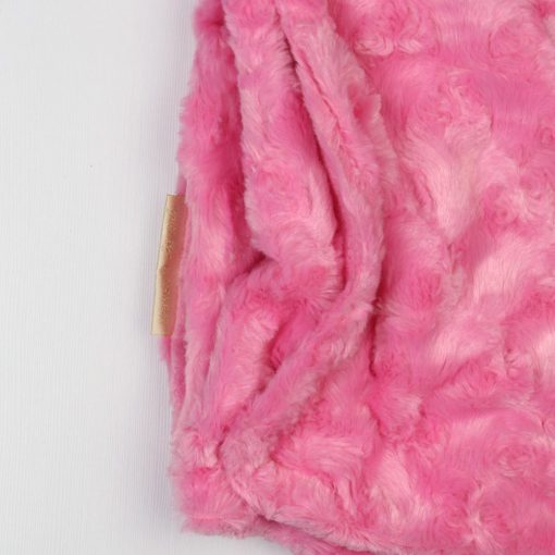 پتو نوزادی برند کانادایی blankets & beyond طرح صورتی پر رنگ خز دار - Image 4