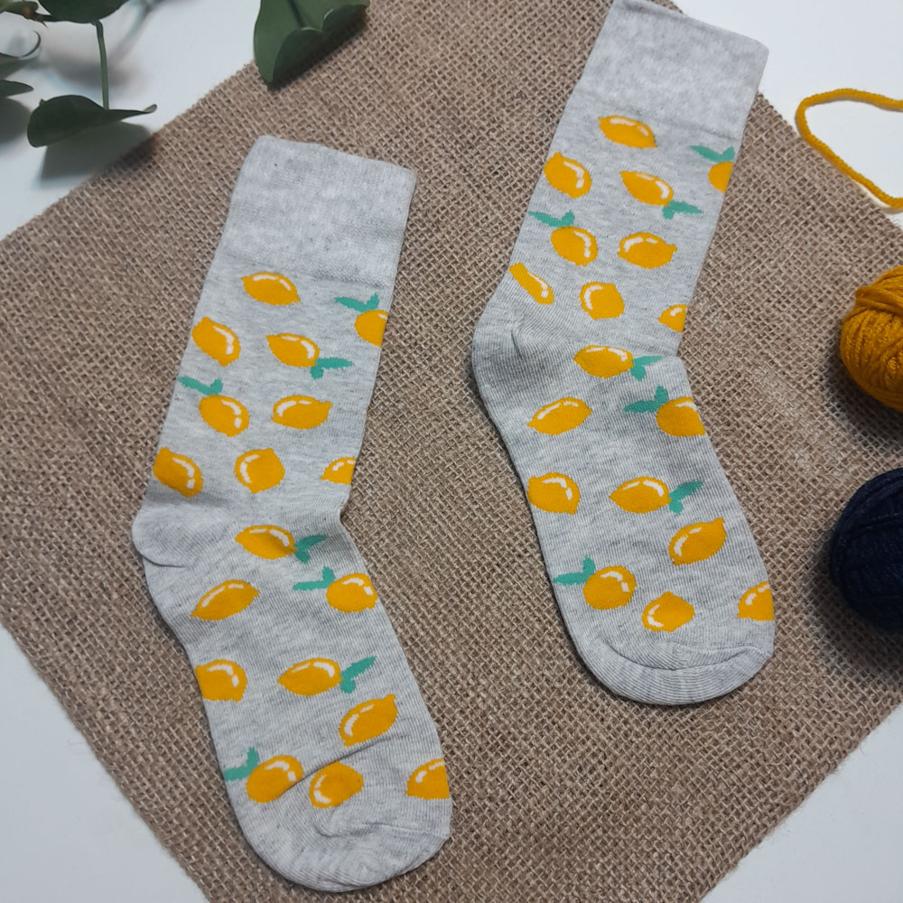 جوراب دخترانه آستین بلند طرح لیمو طوسی رنگ - 8-10 سال