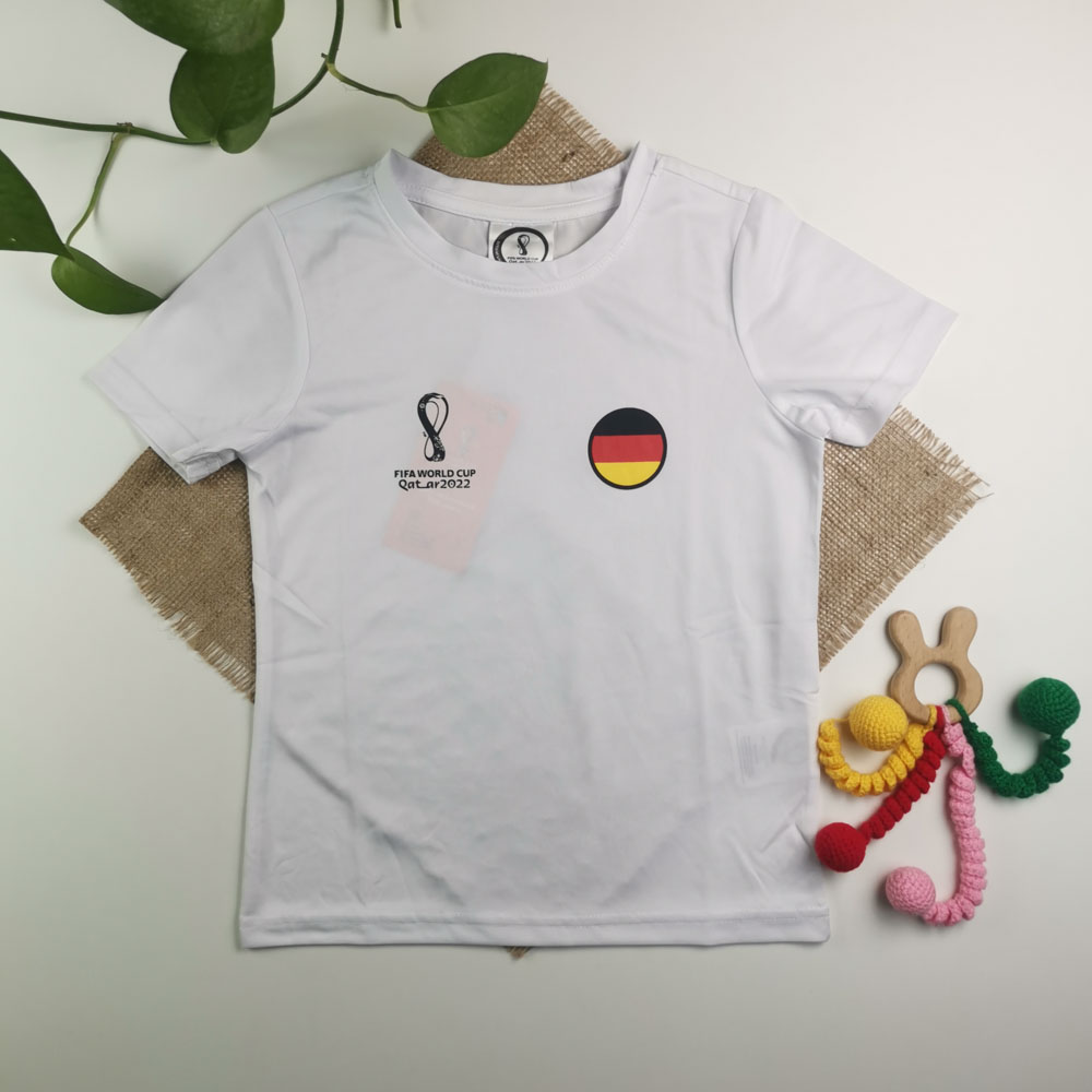 ست تیشرت و شلوارک پسرانه آستین کوتاه طرح فیفا سفید رنگ - 6-8 سال