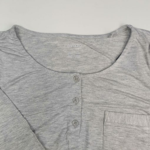 بلوز زنانه آستین سه ربع برند اسمارا طرح سه دکمه جیب دار طوسی کمرنگ - سایز 42