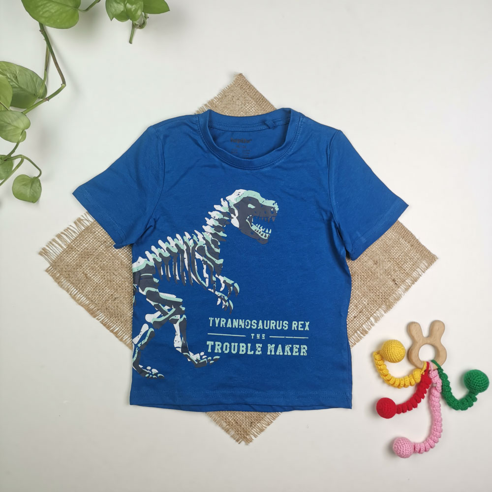 تصویر تیشرت نوزادی پسرانه آستین کوتاه برند لوپیلو طرح دایناسور آبی تیره رنگ - 2 تا 4 سال - 2 تا 4 سال | فروشگاه نام نیکو 