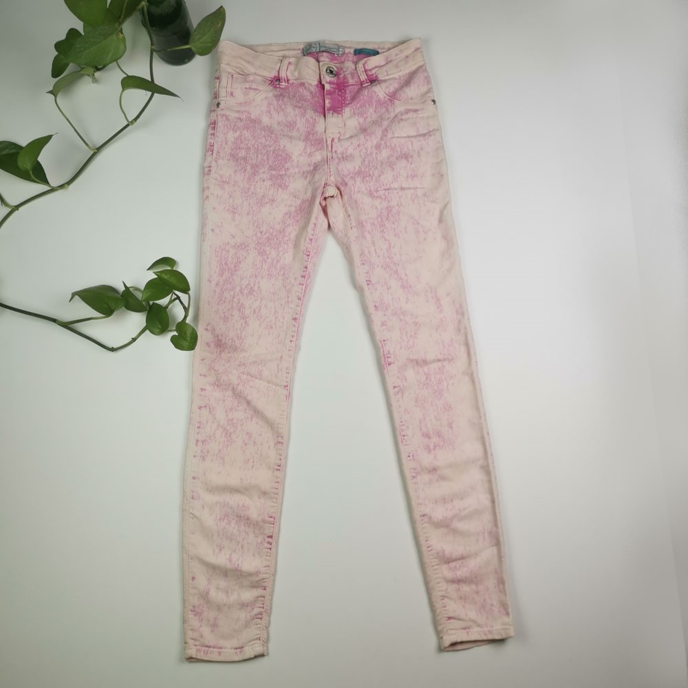 شلوار دخترانه جذب برند Bershka طرح ابر و بادی صورتی رنگ - سایز 36