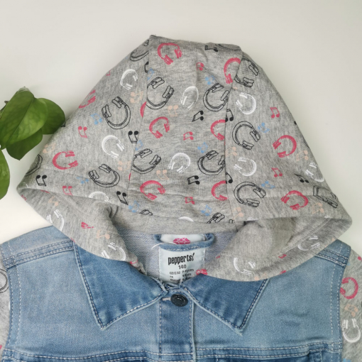 کت جین نوزادی دخترانه آستین بلند برند pepperts طرح موسیقی کلاه دار آبی رنگ - Image 4