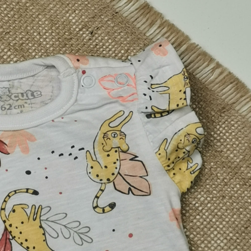 بادی نوزادی دخترانه آستین تاپ برند so cute طرح ببر پرک دار سفید رنگ