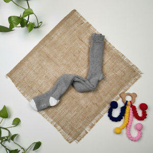 جوراب شلواری نوزادی تو حوله ای طوسی رنگ
