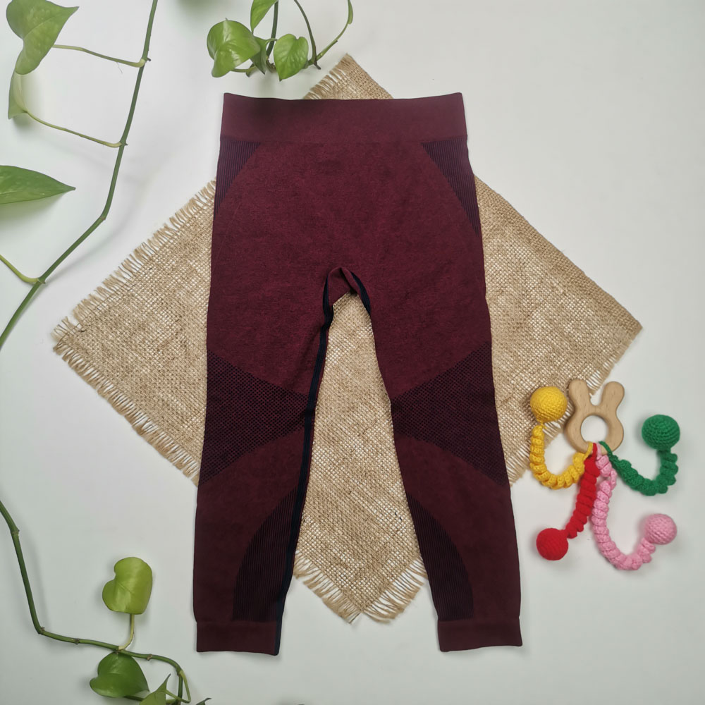 شلوار برند لوپیلو طرح جذب زرشکی رنگ - 2 تا 4 سال