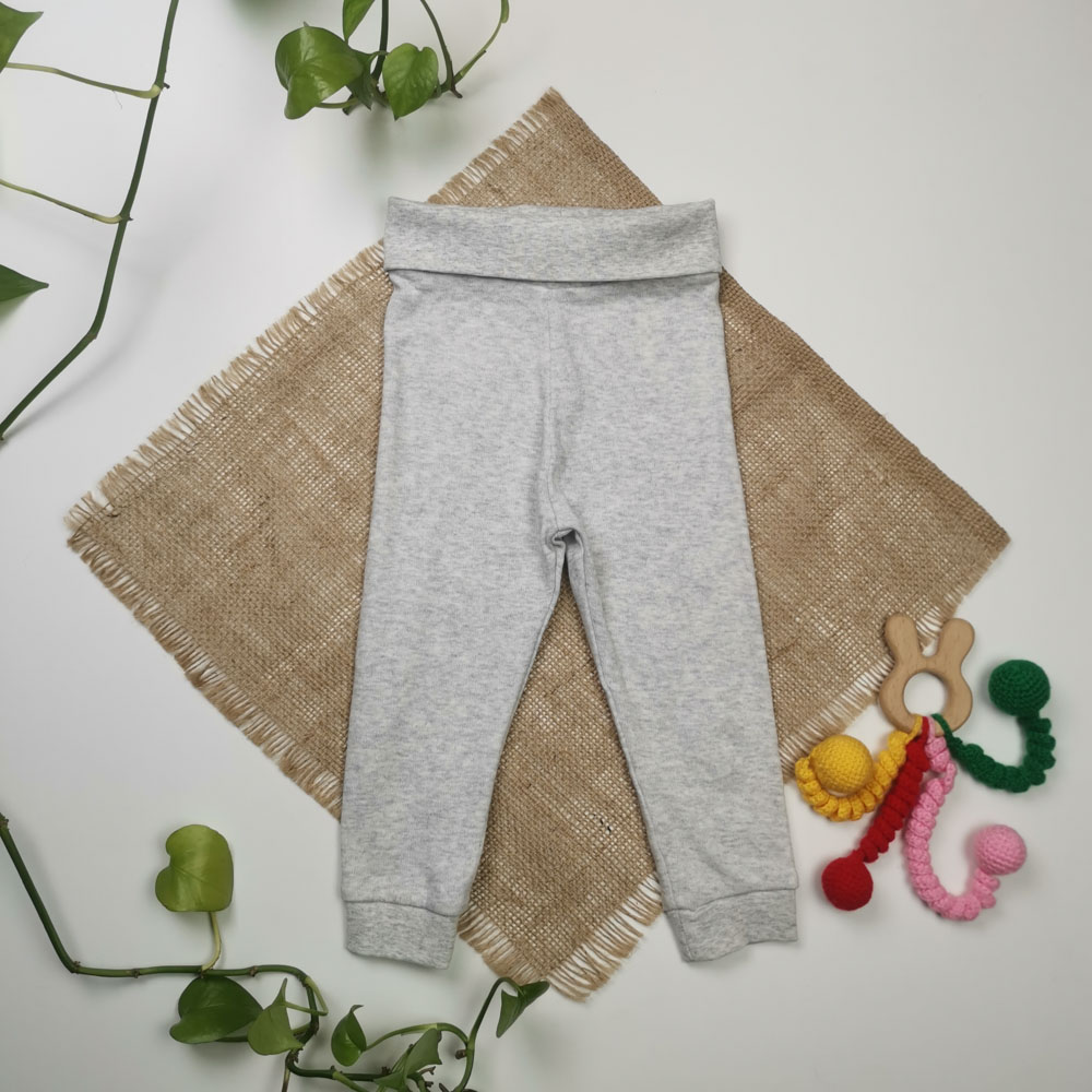 شلوار اسلش نوزادی برند لوپیلو طرح کمرکش طوسی روشن رنگ - 6 تا 12 ماه