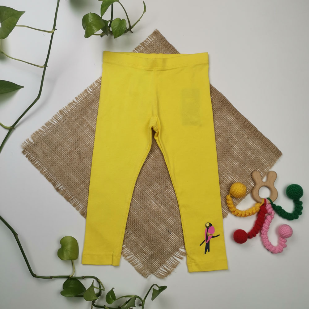 شلوار نوزادی برند لوپیلو طرح قناری زرد رنگ - 12 تا 24 ماه