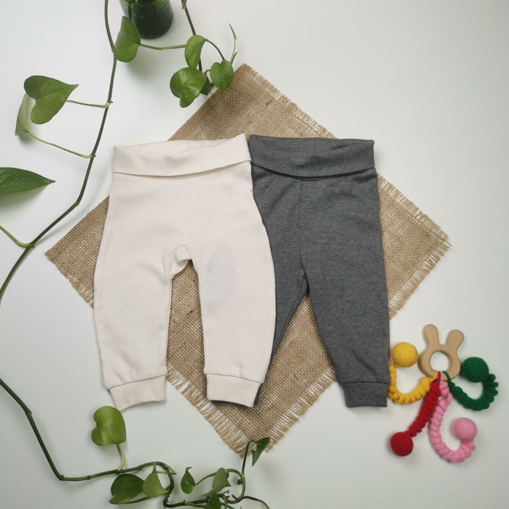 ست دو عددی شلوار اسلش نوزادی دخترانه برند لوپیلو طرح آهو کمرکش نباتی رنگ