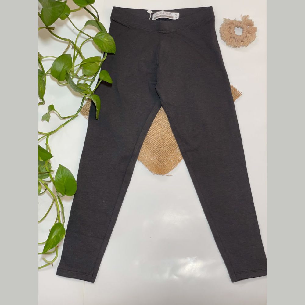 شلوار پسرانه راسته برند PlazaItLIaGIrls طرح ساده طوسی تیره رنگ