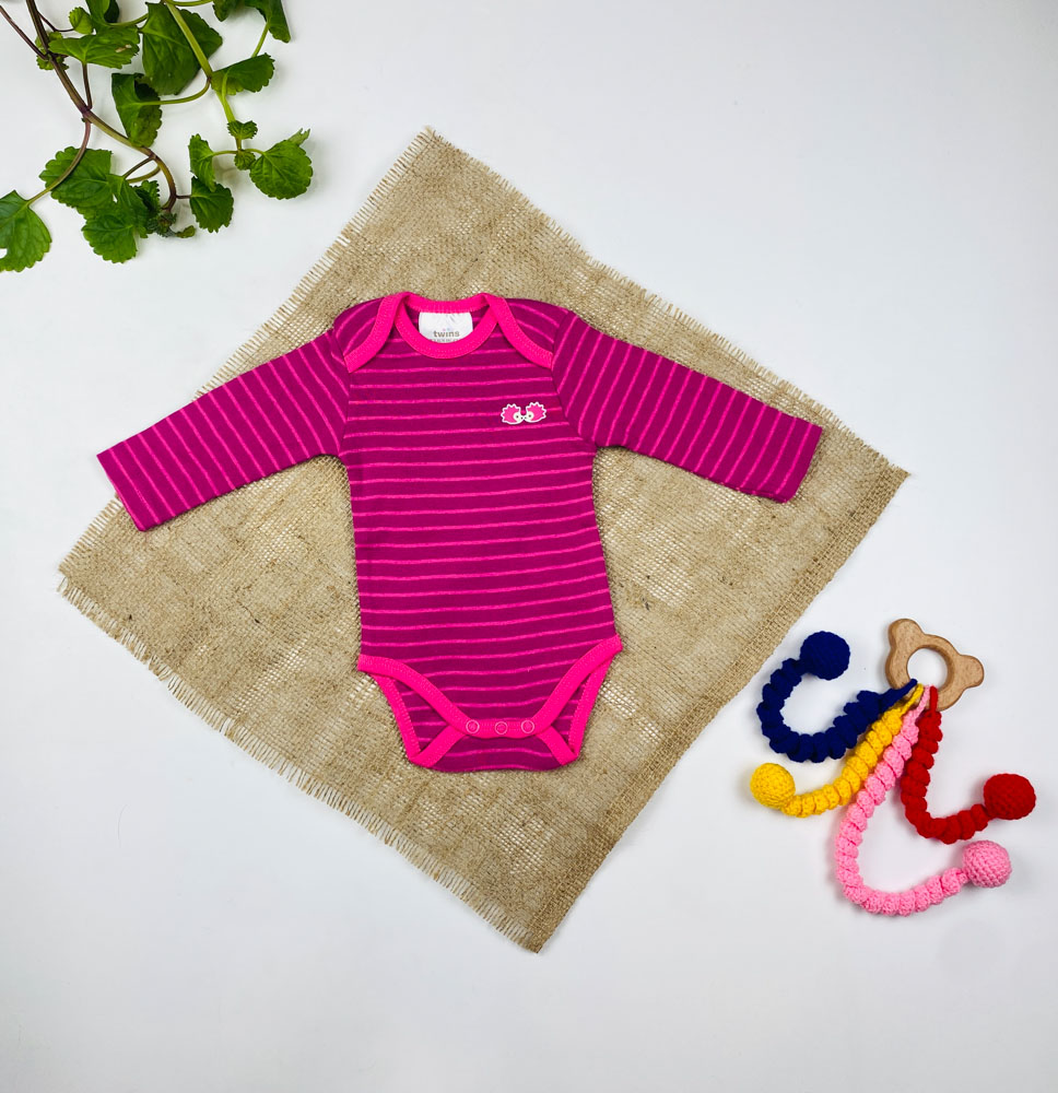 بادی نوزادی دخترانه آستین بلند برند twins طرح راه راه جوجه تیغی ارغوانی رنگ - 0 تا 1 ماه
