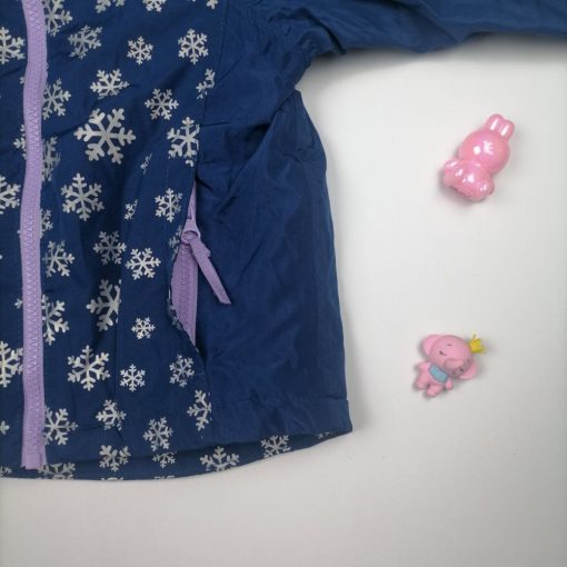 کاپشن نوزادی آستین بلند برند impidimpi طرح برف آستر دار سرمه ای رنگ  - 12 تا 24 ماه