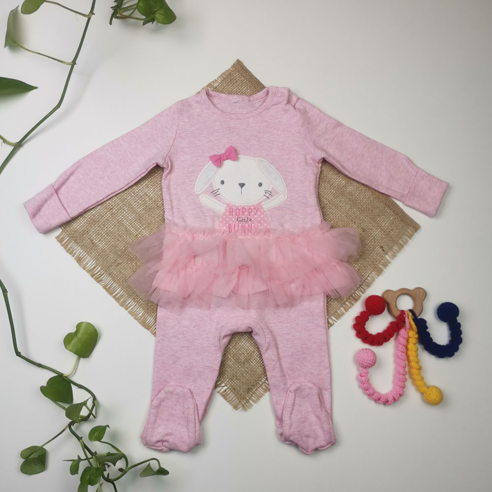 سرهمی نوزادی دخترانه آستین بلند برند Disney طرح خرگوش جوراب دار دستکش دار صورتی رنگ - 6 تا 9 ماه