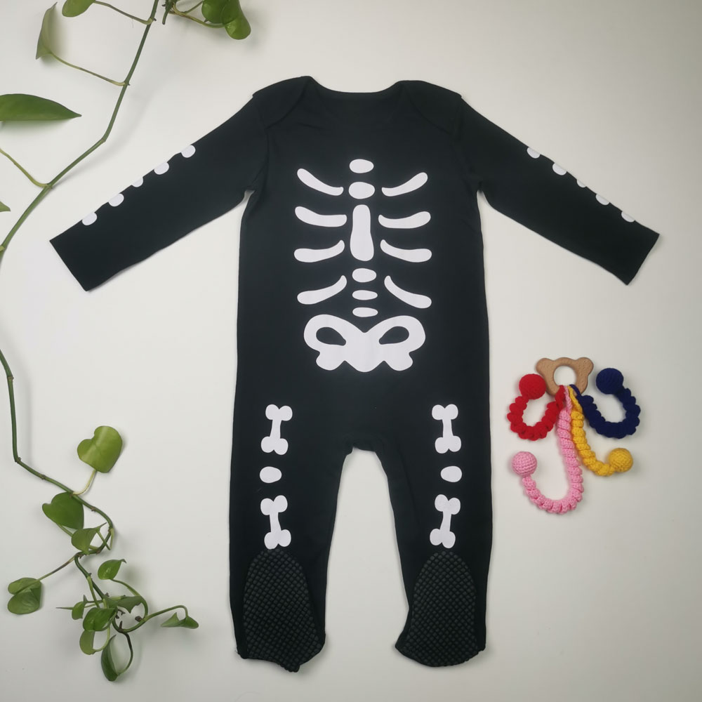 سرهمی نوزادی آستین بلند برند George طرح اسکلت جوراب دار استپ دار مشکی رنگ