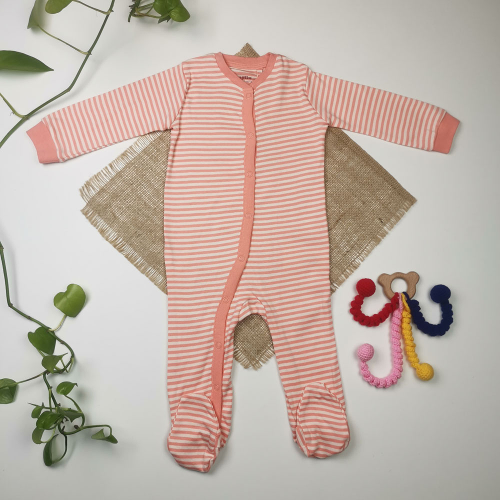 سرهمی نوزادی دخترانه آستین بلند برند لوپیلو طرح راه راه جوراب دار گلبهی رنگ