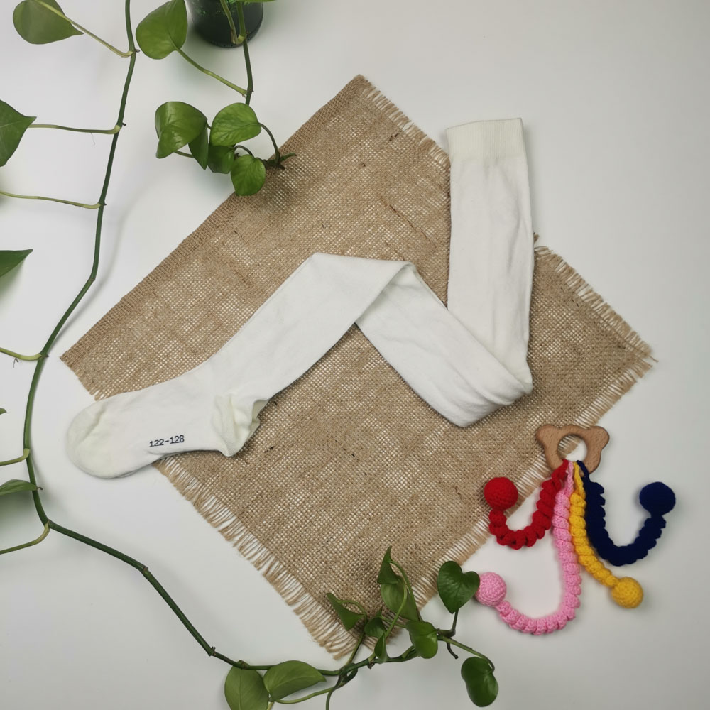 جوراب شلواری برند alive سفید رنگ