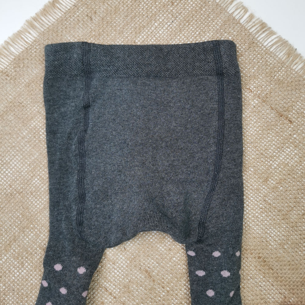 جوراب شلواری نوزادی برند impidimpi طرح خال خالی استوپ دار نیمه توکرکی طوسی رنگ