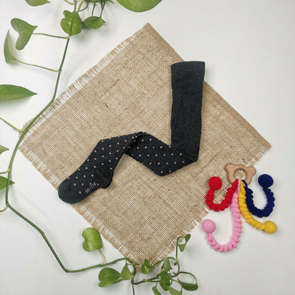 جوراب شلواری برند alive طرح دون دونی صورتی رنگ