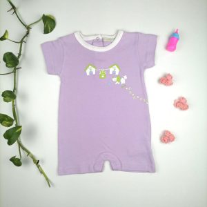 رامپر نوزادی آستین کوتاه طرح هاپو بنفش رنگ