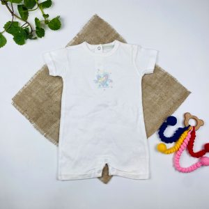 رامپر نوزادی دخترانه آستین کوتاه طرح گل و قلب سفید رنگ