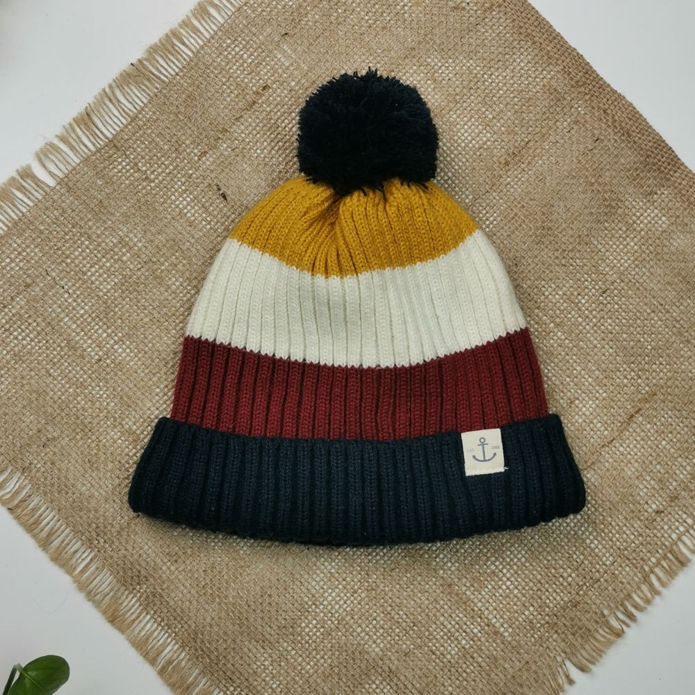 کلاه بافت پسرانه طرح راه راه آستردار فوتر سرمه ای رنگ  - 4 تا 8 سال