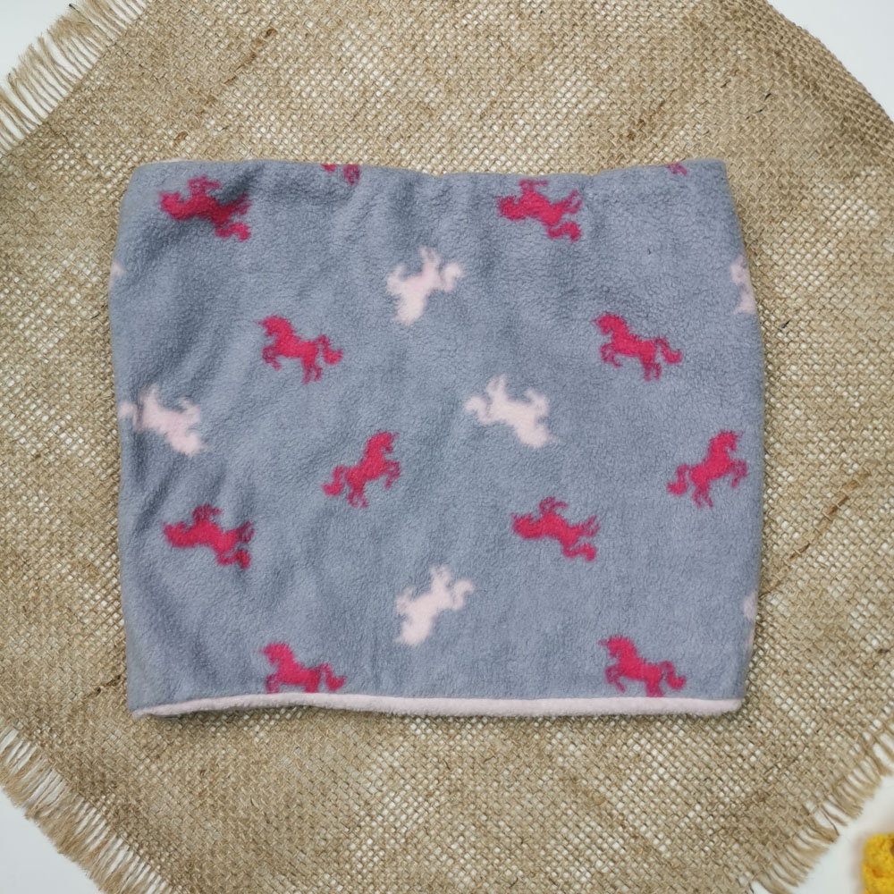 شال فوتر دخترانه طرح اسب تک شاخ استردار فوتر طوسی رنگ  - فری سایز