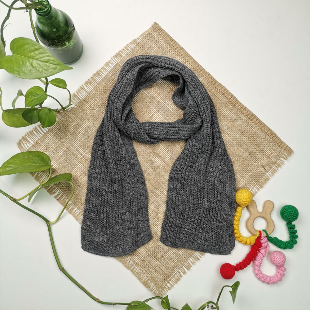 شال گردن بافت طوسی تیره رنگ  - فری سایز