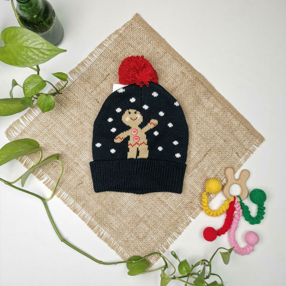 کلاه بافت طرح بیسکوییت توپکی سرمه ای رنگ  - 8 تا 10 سال