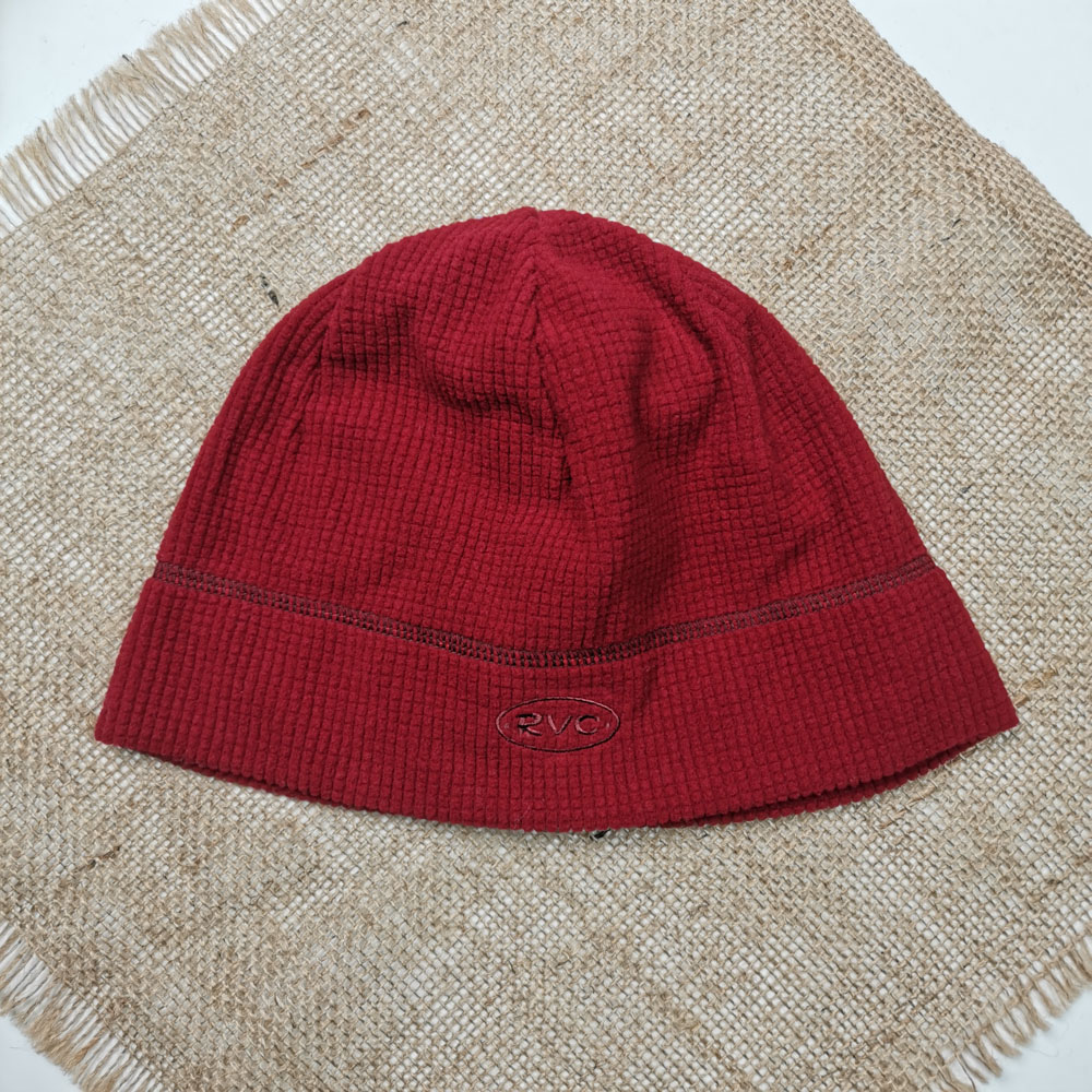 کلاه طرح بیسکوییتی زرشکی رنگ  - فری سایز