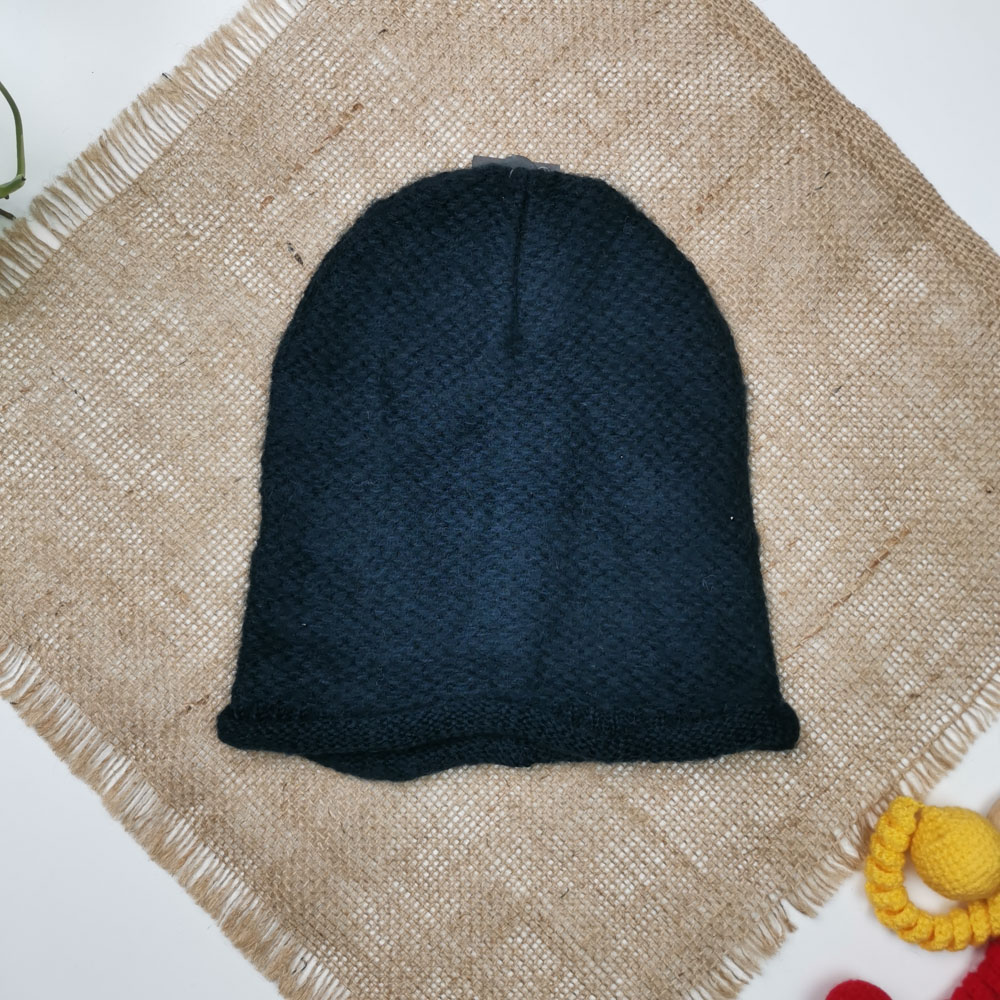 کلاه بافت سرمه ای رنگ  - 6 تا 8 سال