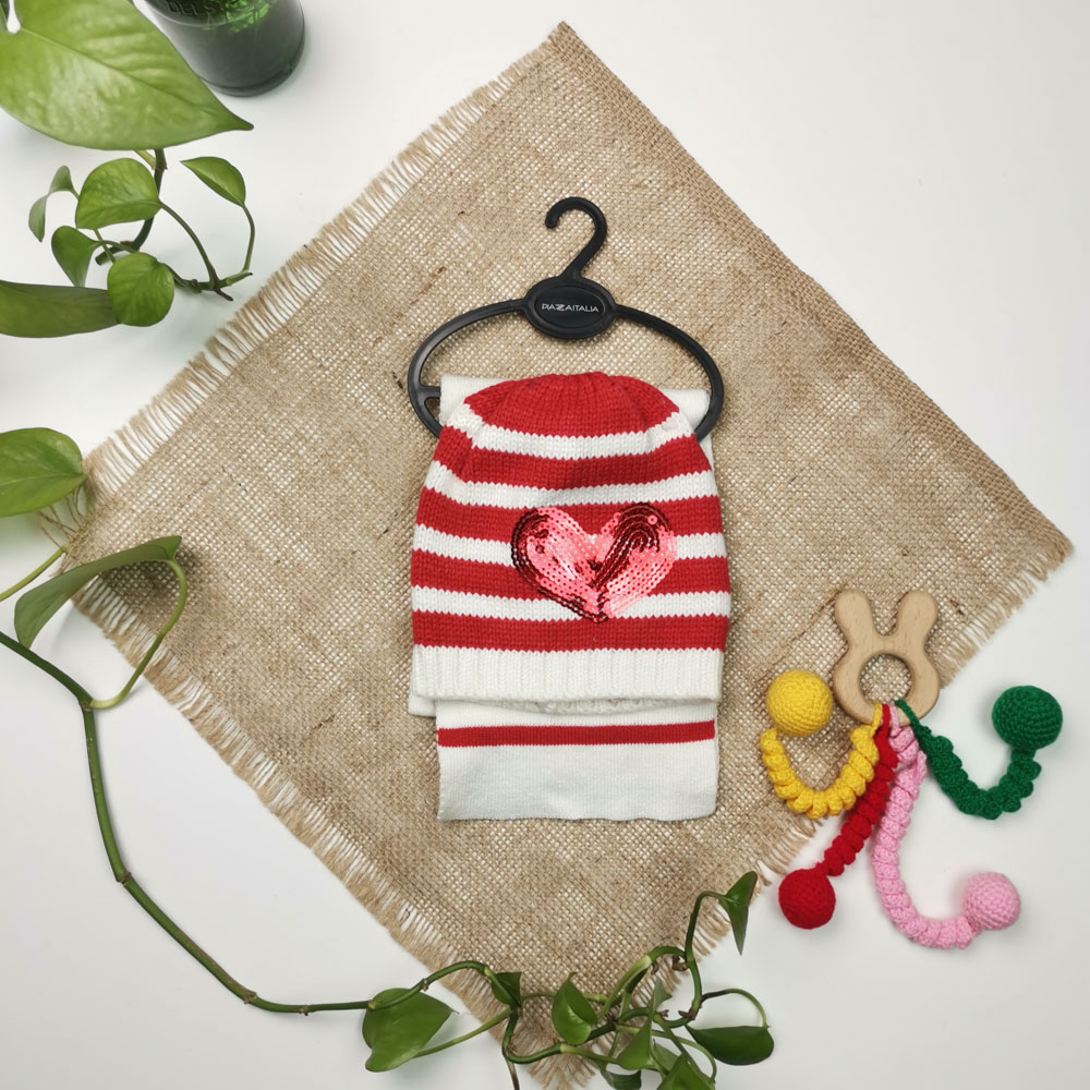 ست کلاه شالگردن بافت نوزادی دخترانه طرح قلب پولکی قرمز رنگ  - 12 تا 24 ماه