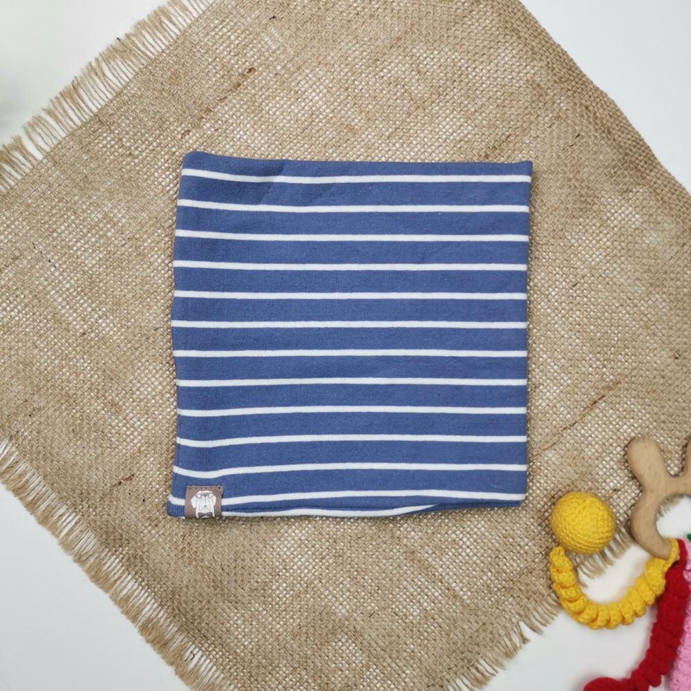 شالگردن پسرانه طرح سگ راه راه نیلی رنگ  - 6 تا 8 سال