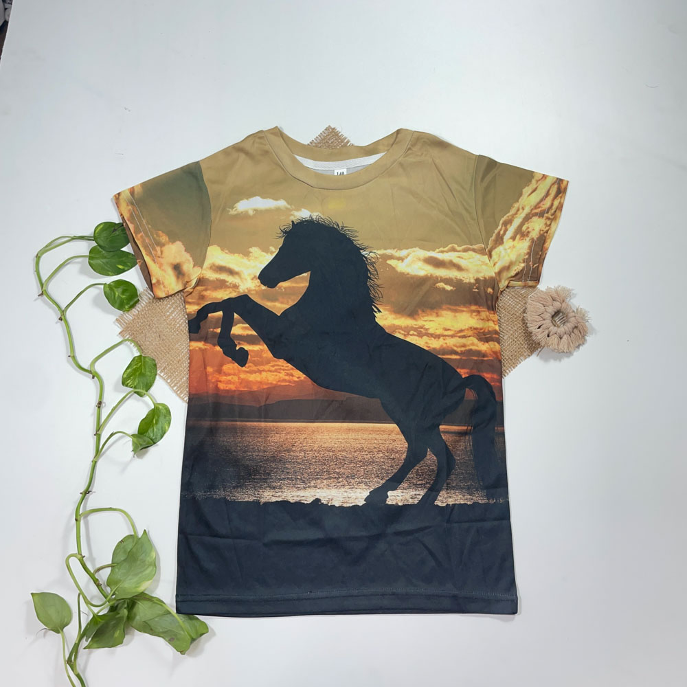 تیشرت پسرانه آستین آستین دار طرح اسب مشکی رنگ - 8 تا 10 سال