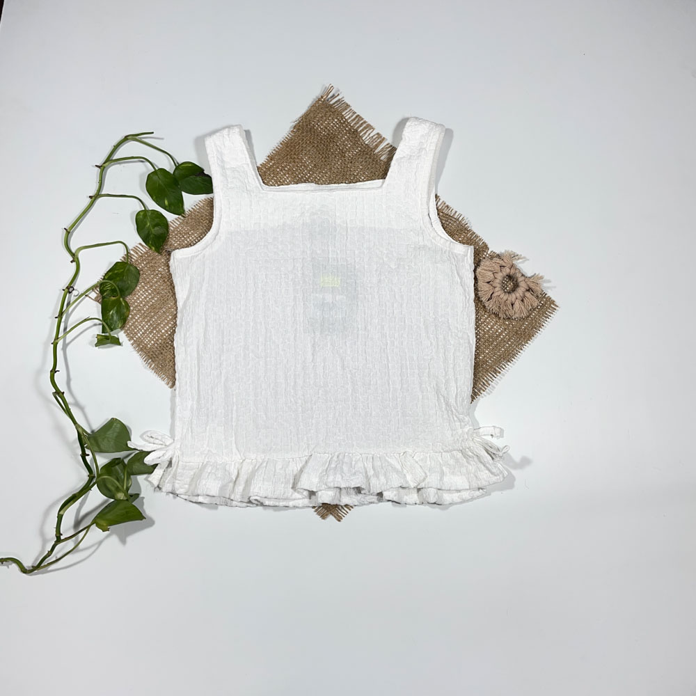 تاپ دخترانه آستین کوتاه برند Tu طرح لبه پلیسه سفید رنگ - 8 سال