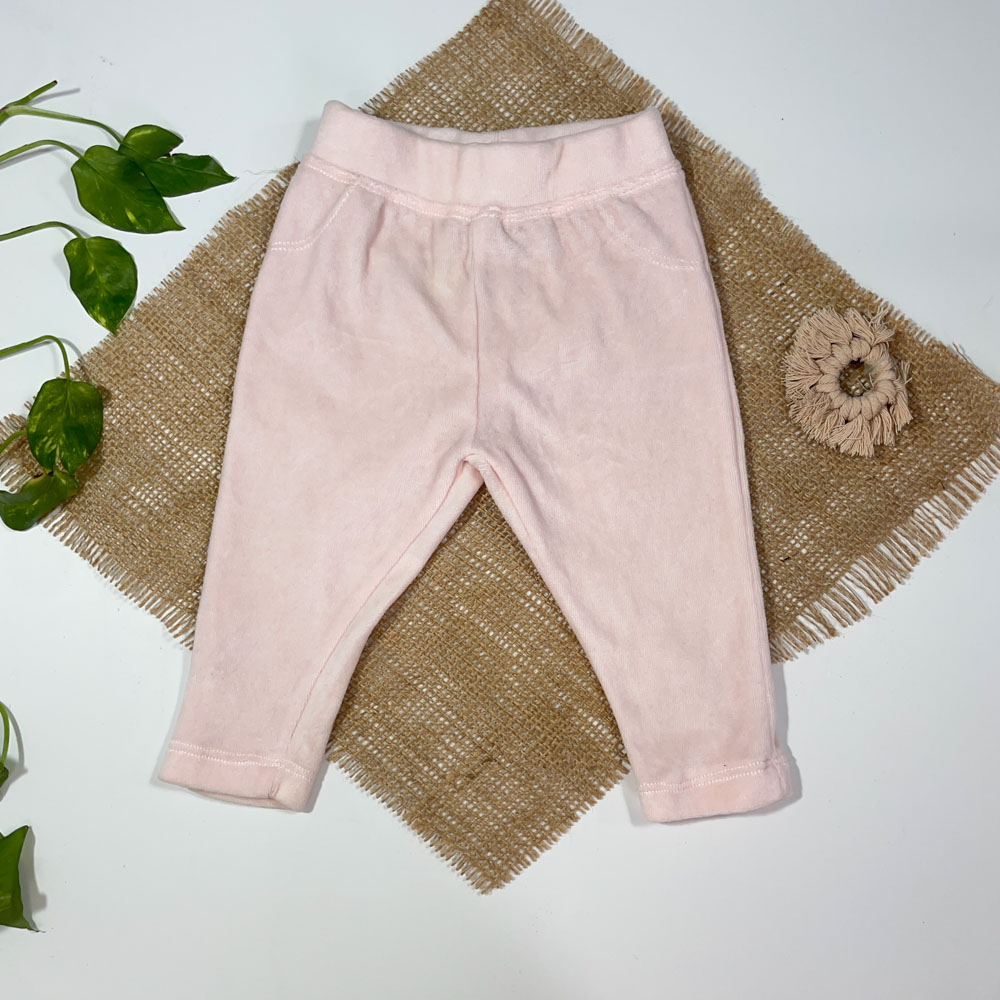 شلوار نوزادی دخترانه راسته برند Iupilu طرح ساده کرمی رنگ - 3 تا 6 ماه