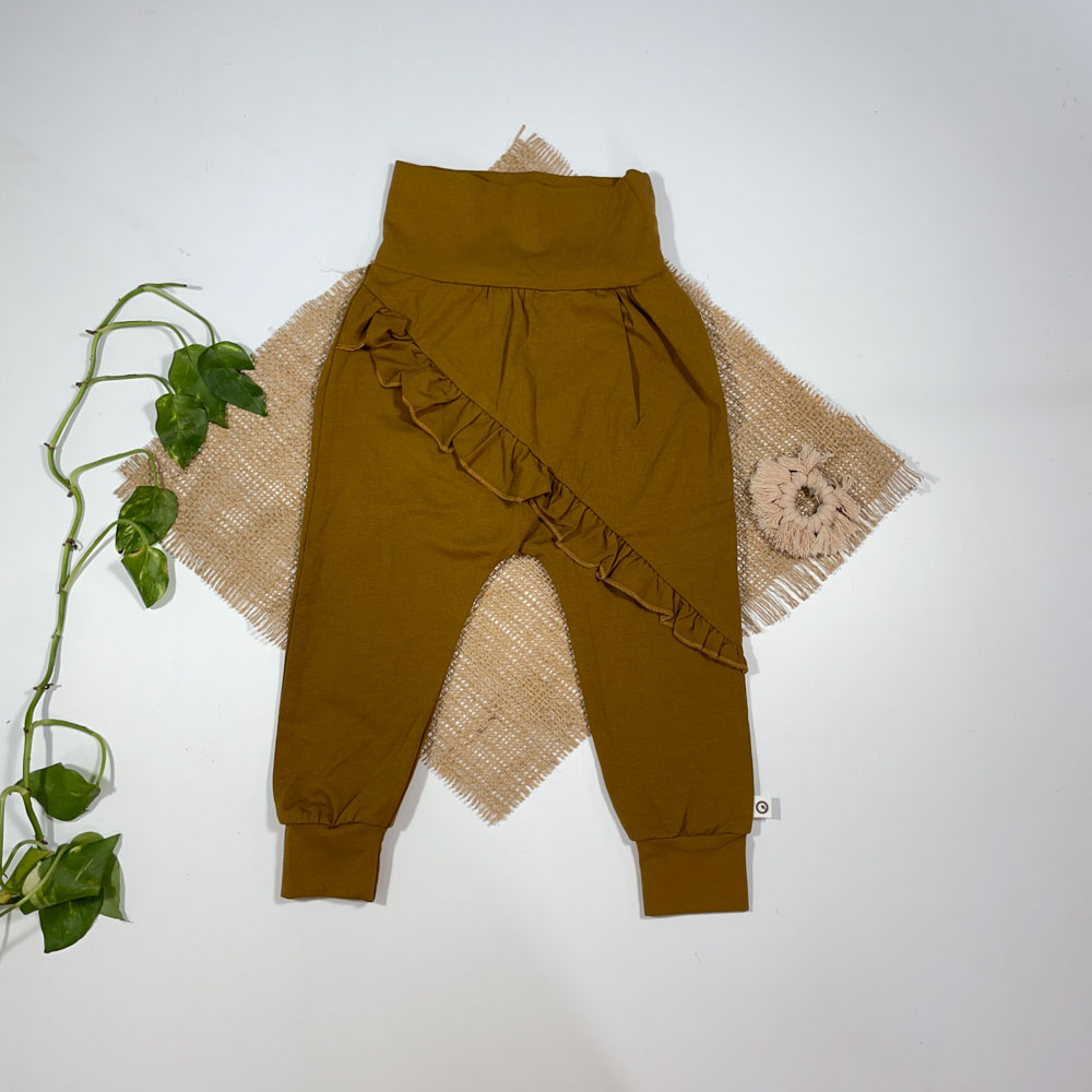 شلوار نوزادی دخترانه اسلش برند Musli طرح پلیسه دار قهوه ای روشن رنگ - 12 تا 18 ماه