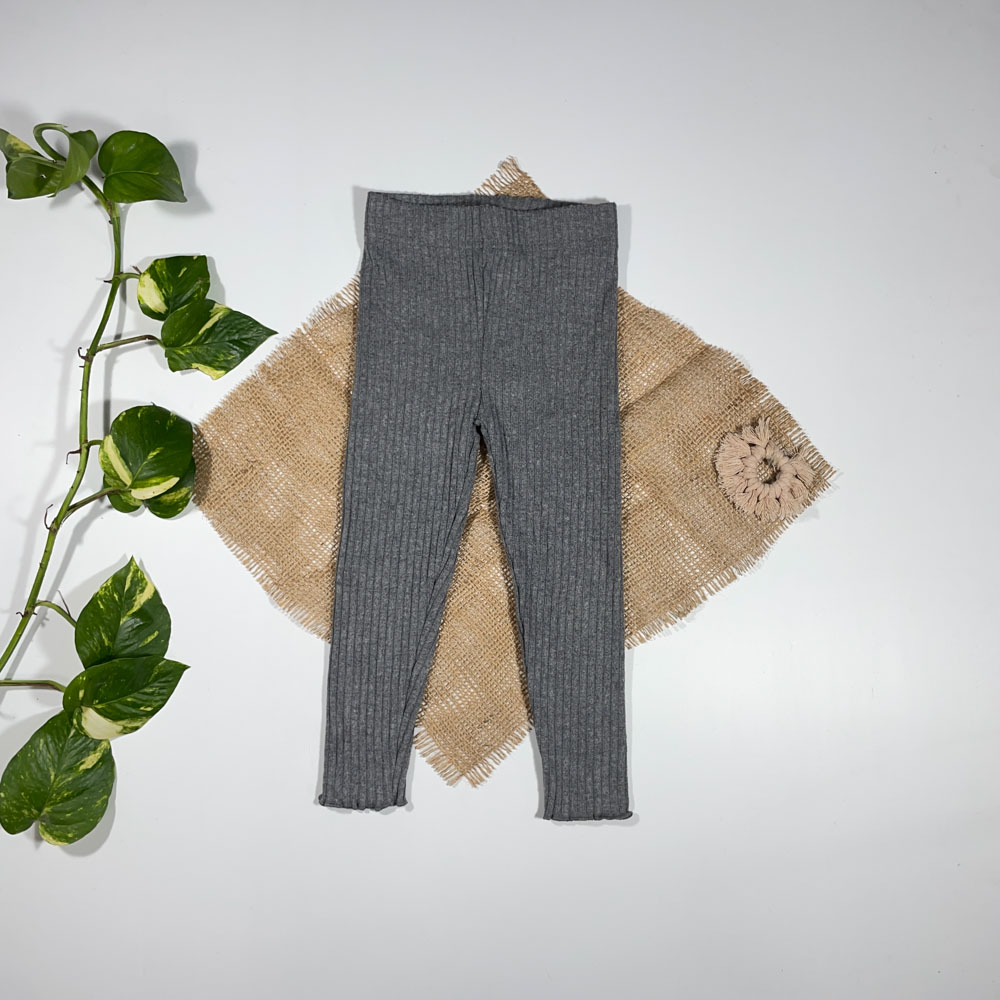 شلوار دخترانه راسته برند Lily and Dan طرح پلیسه طوسی تیره رنگ