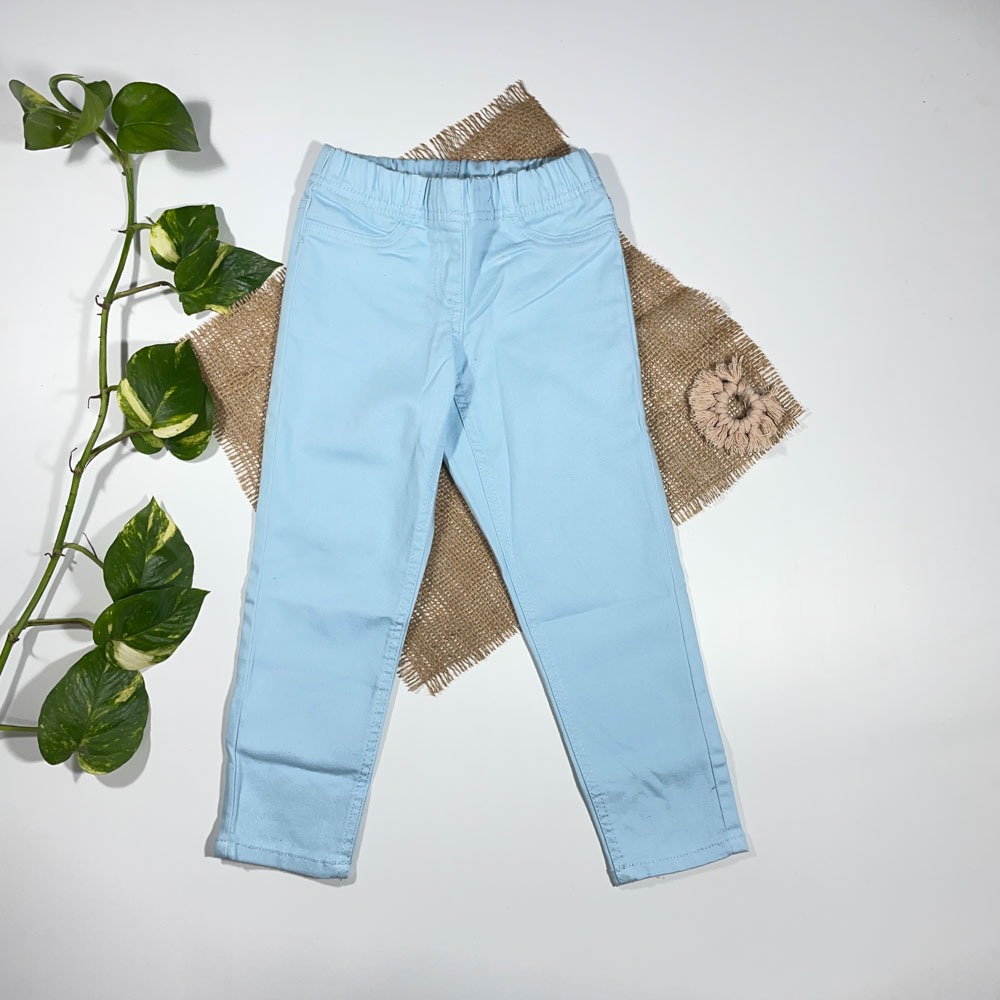 شلوار دخترانه راسته برند Kuniboo طرح پشت جیب دار پشت جیب طرح تک شاخ ابی آسمونی رنگ