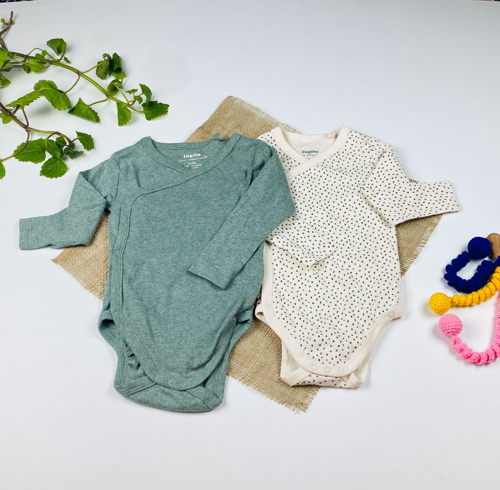 ست دو عددی بادی نوزادی آستین بلند برند لوپیلو طرح خال خالی چپ و راستی سبز رنگ - 6 تا 12 ماه