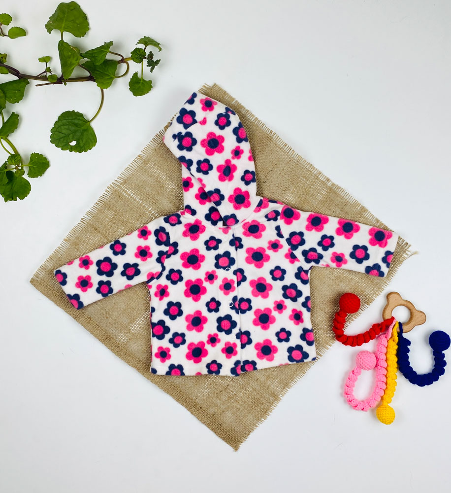 سویشرت نوزادی دخترانه آستین بلند طرح گل گلی کلاه دار جلو دکمه ای سفید رنگ - 0 تا 3 ماه