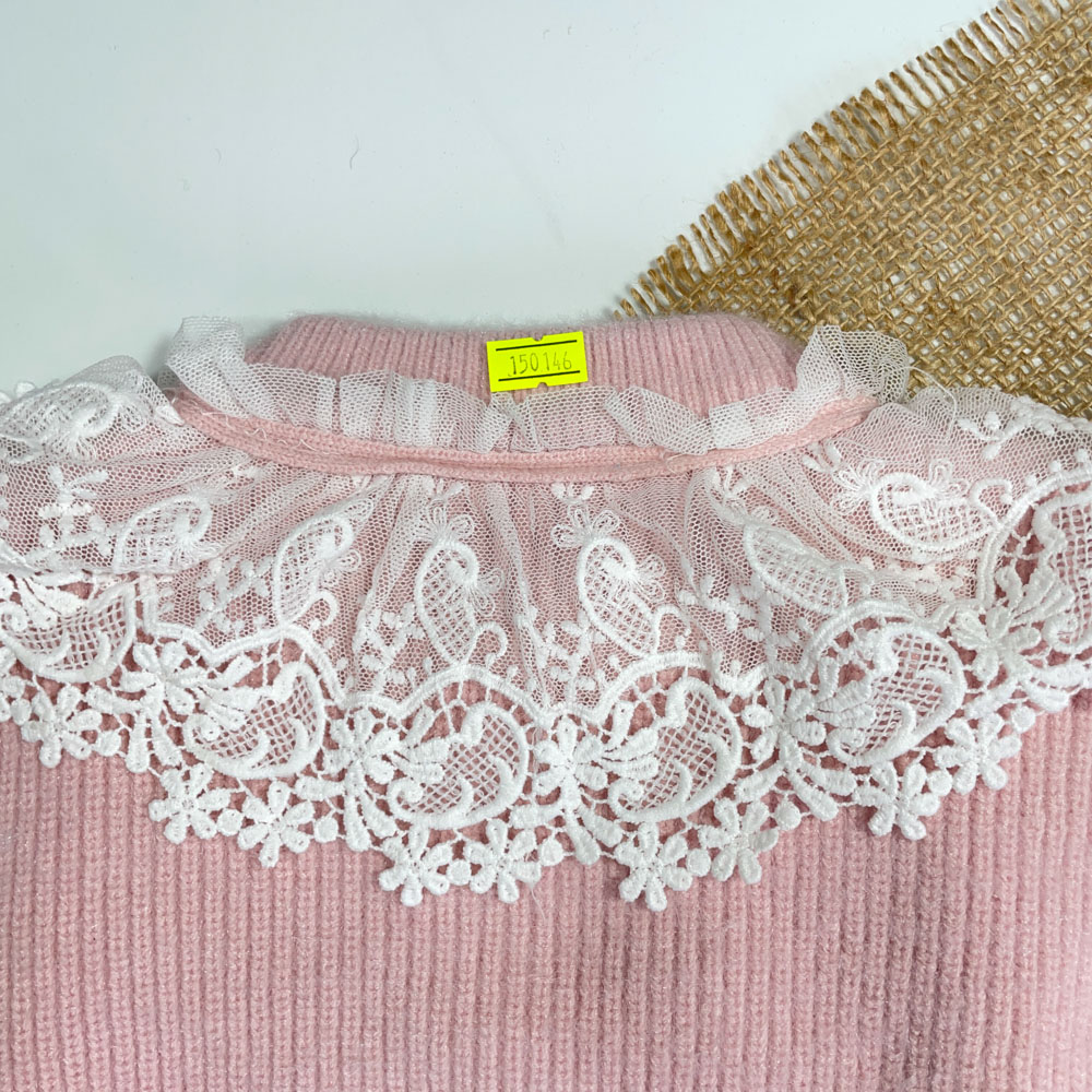 ست بلوز و دامن دخترانه آستین بلند طرح یقه گیپور صورتی رنگ