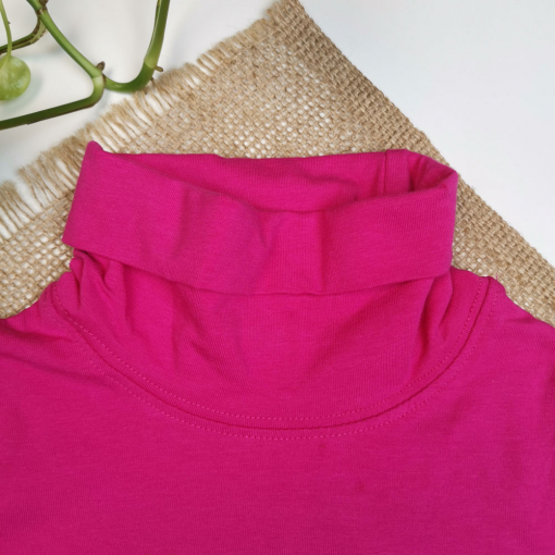 بلوز نوزادی آستین بلند برند لوپیلو طرح کوه یقه اسکی سرخابی رنگ - 12 تا 24 ماه