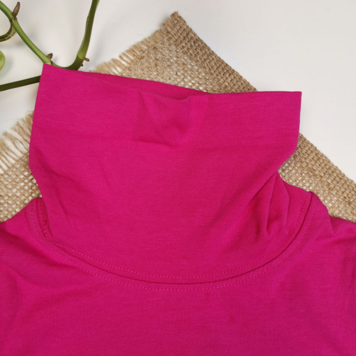 بلوز نوزادی آستین بلند برند لوپیلو طرح کوه یقه اسکی سرخابی رنگ - 12 تا 24 ماه