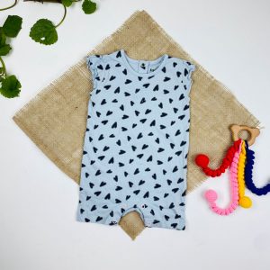 رامپر نوزادی دخترانه آستین تاپ برند لوپیلو طرح قلب قلبی استین حلقه ای چین دار طوسی کمرنگ - 2 تا 4 ماه