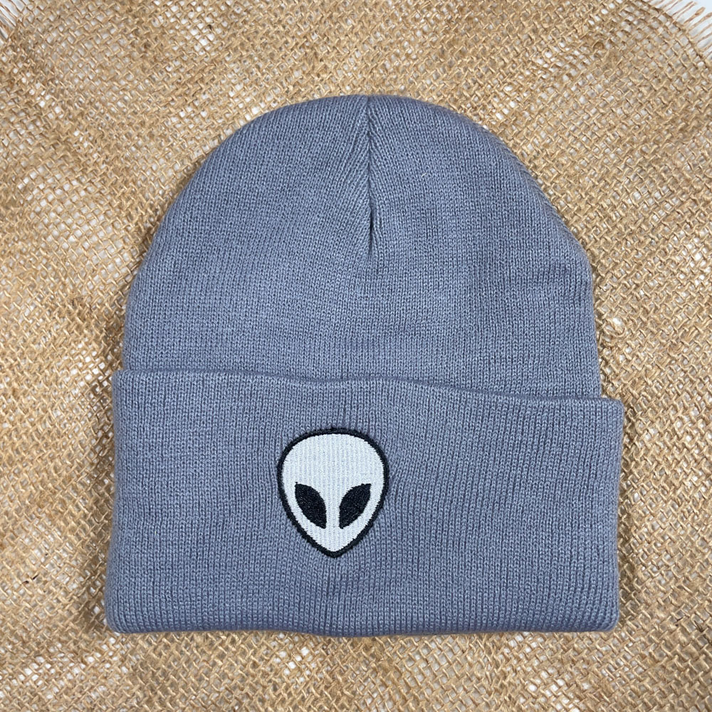 کلاه طرح جلو مارک طوسی رنگ - فری سایز