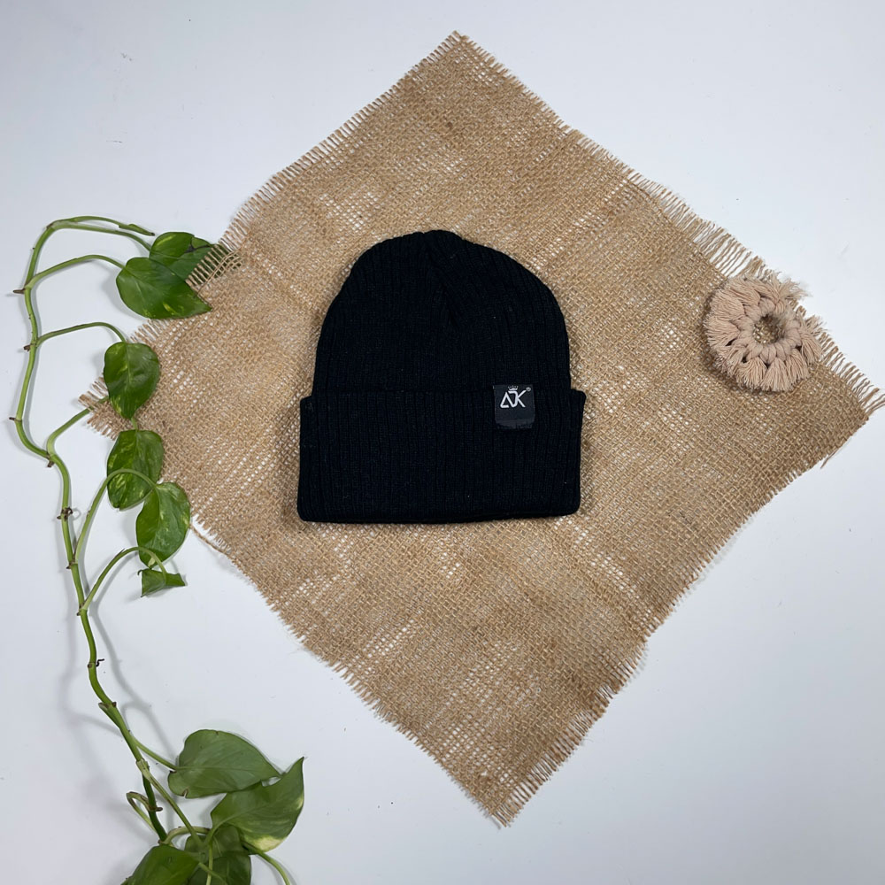 کلاه طرح ساده مشکی رنگ - فری سایز