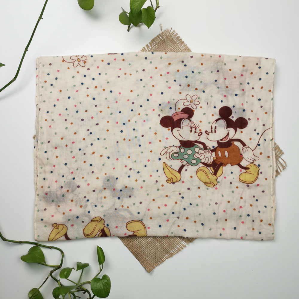 شال دخترانه طرح میکی موس کرمی رنگ - فری سایز