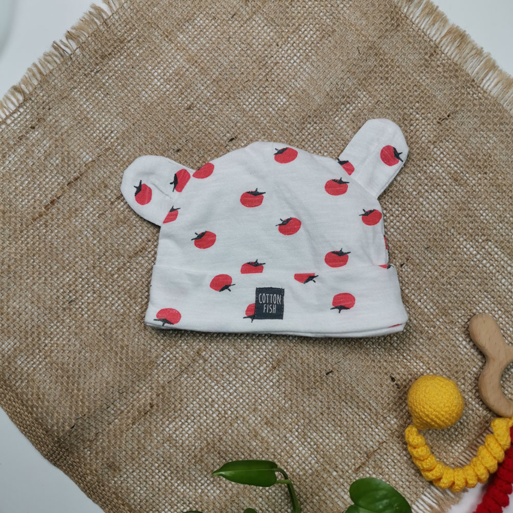 کلاه نوزادی نوزادی دخترانه طرح میوه گوش دار سفید رنگ - 0 تا 2 ماه