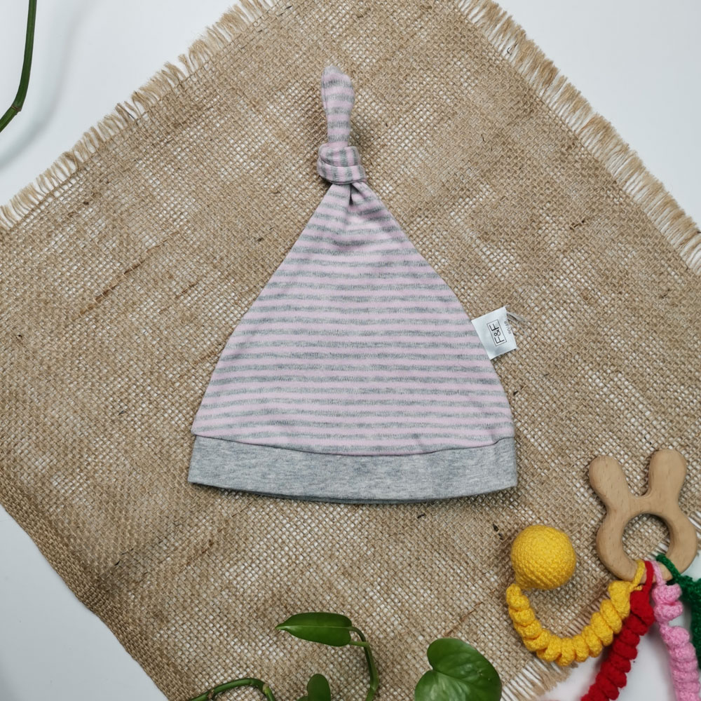 کلاه نوزادی نوزادی دخترانه طرح راه راه گره ای صورتی رنگ - 2 تا 6 ماه